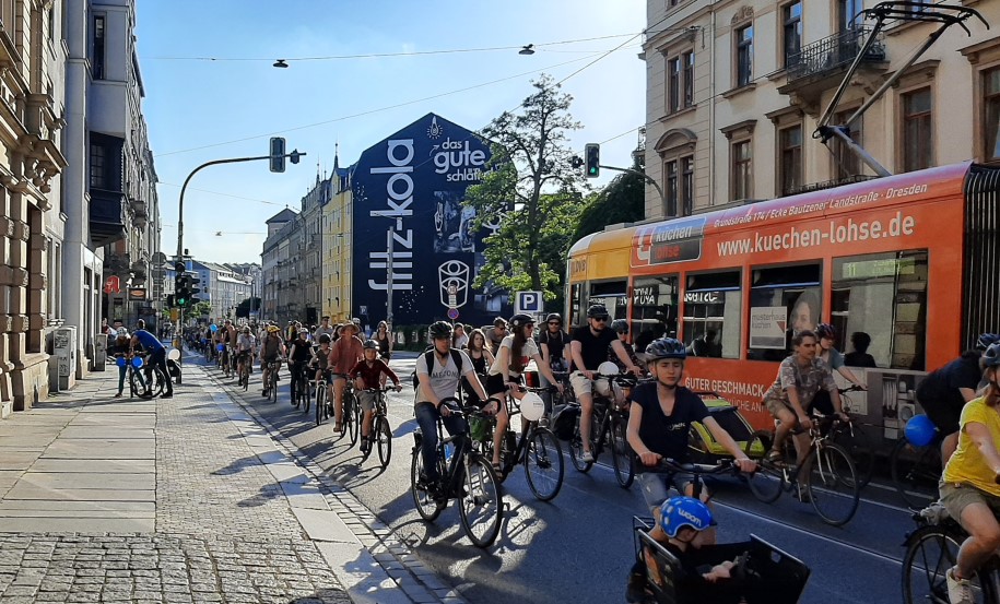 Radnacht OB Wahl 2022 2 Foto ADFC Edwin Seifert klein