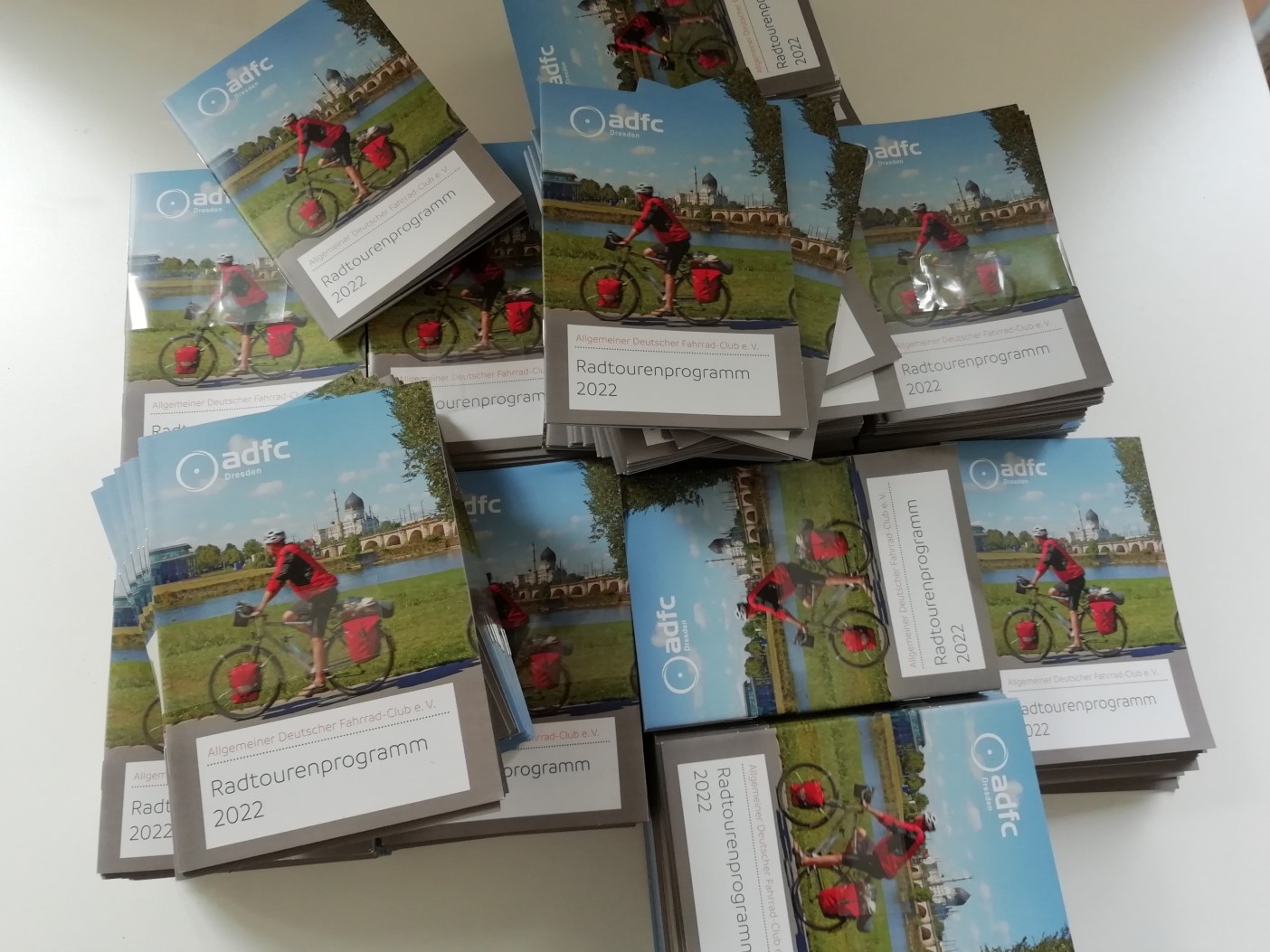 Radtourenprogramm ADFC DD 2022 ist da klein
