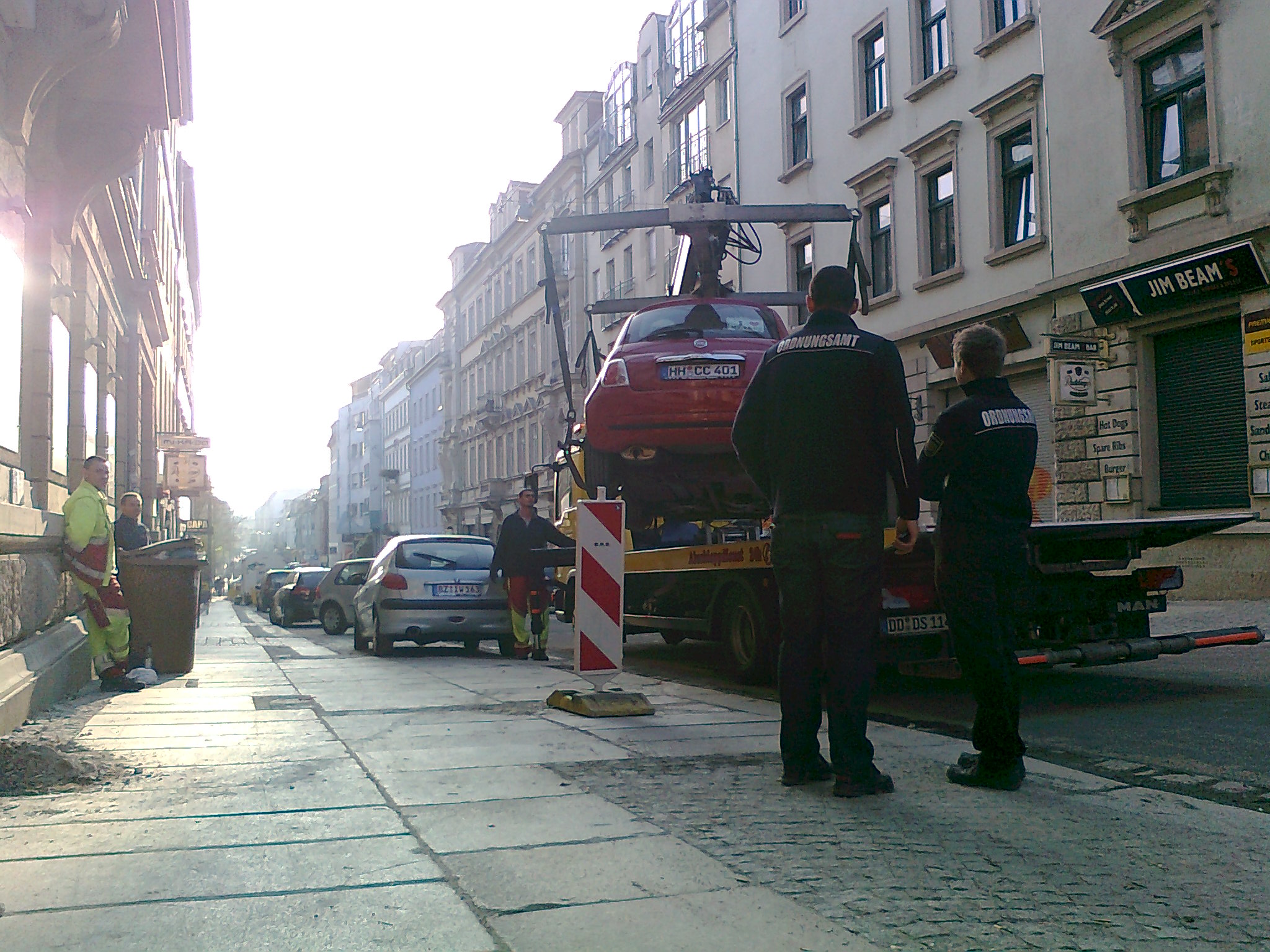 Alaunstraße Abschleppen (c) ADFC