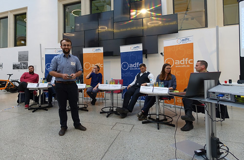 2019 komm wahl podium 1